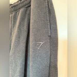 Women’s Gymshark dark charcoal grey sweatpants / joggers (M)